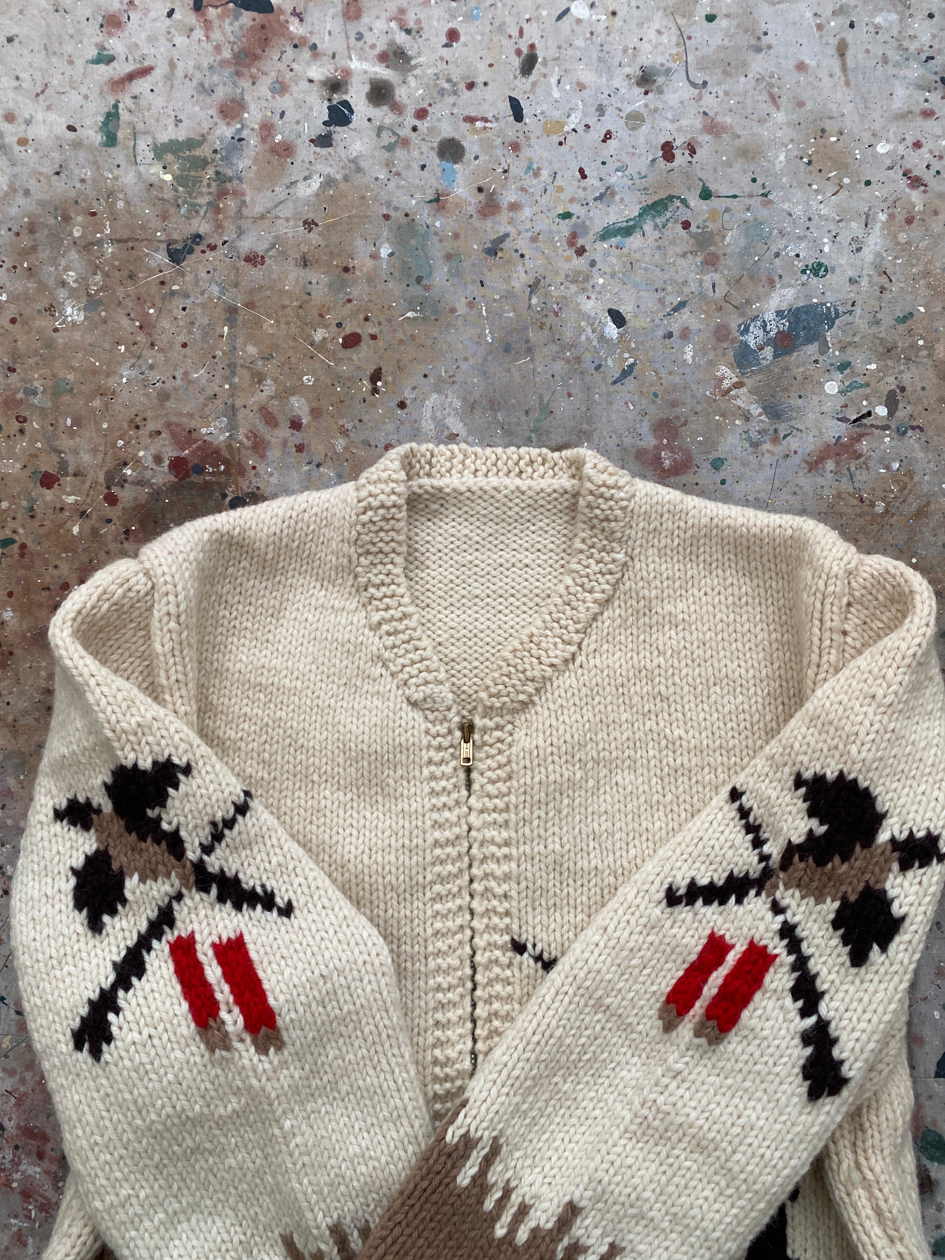 cowichan hunting motif zip up knit sweater