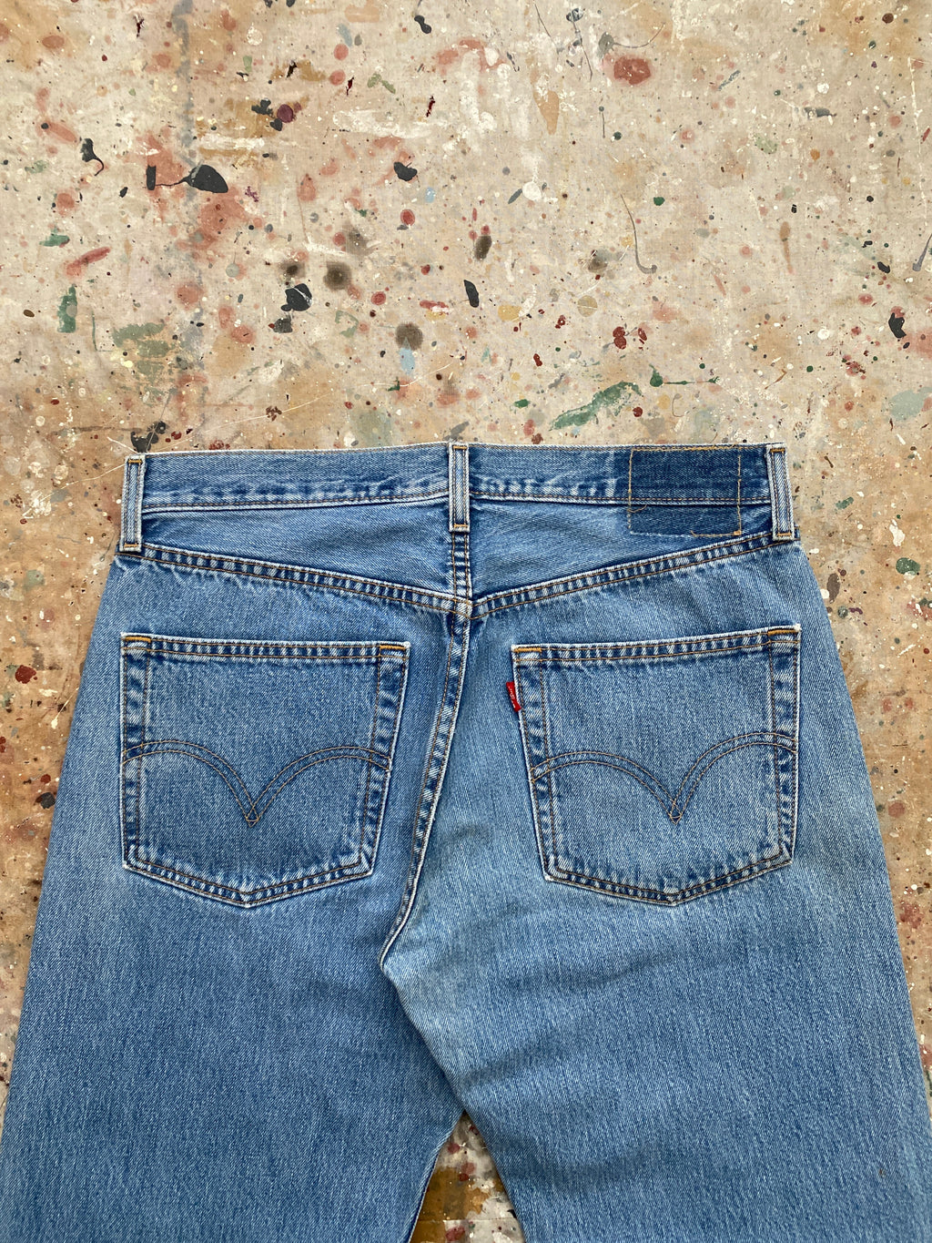 90s levi's 501 light wash jeans
