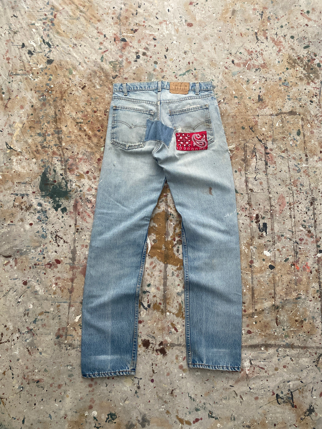 80s levi's 505 distressed and repaired painter jeans