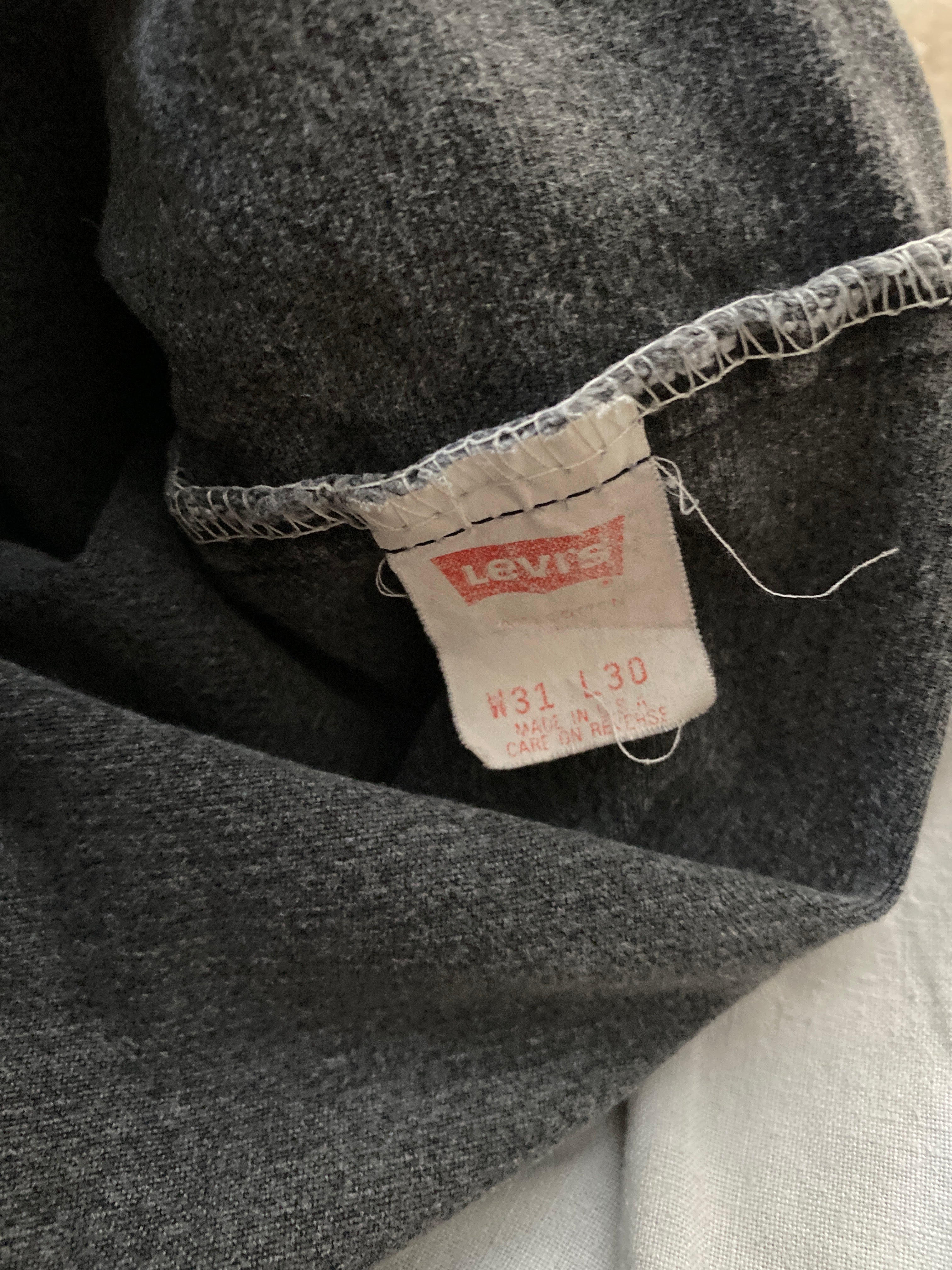 80s faded black levi's 505 released hem painter jeans